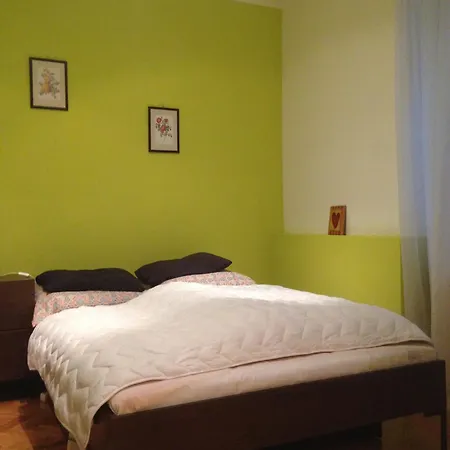 Quarto em Acomodações Particulares Pauler19 *