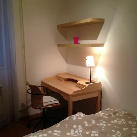 Gazde/Camere de închiriat Pauler19